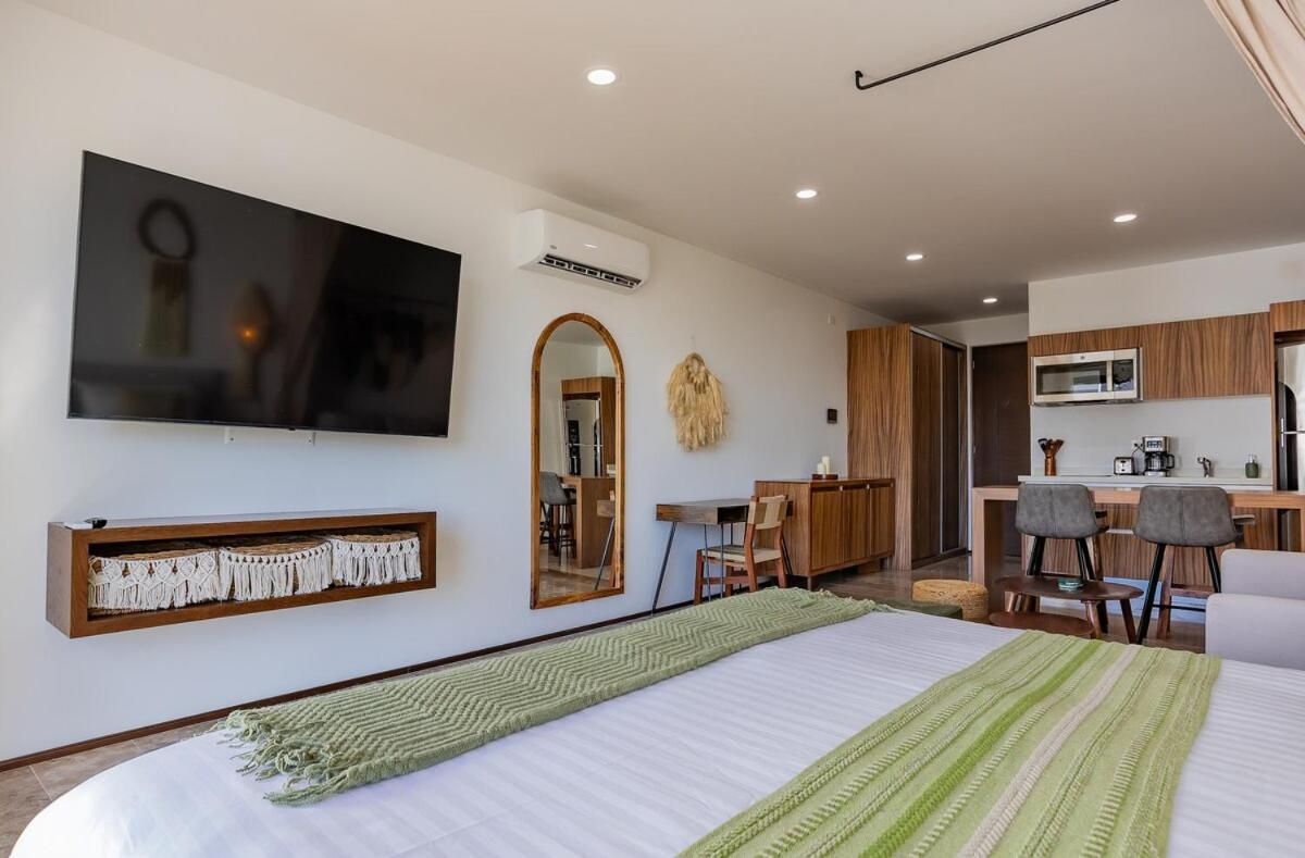 Stunning New With Rooftop Pool Apartamento *