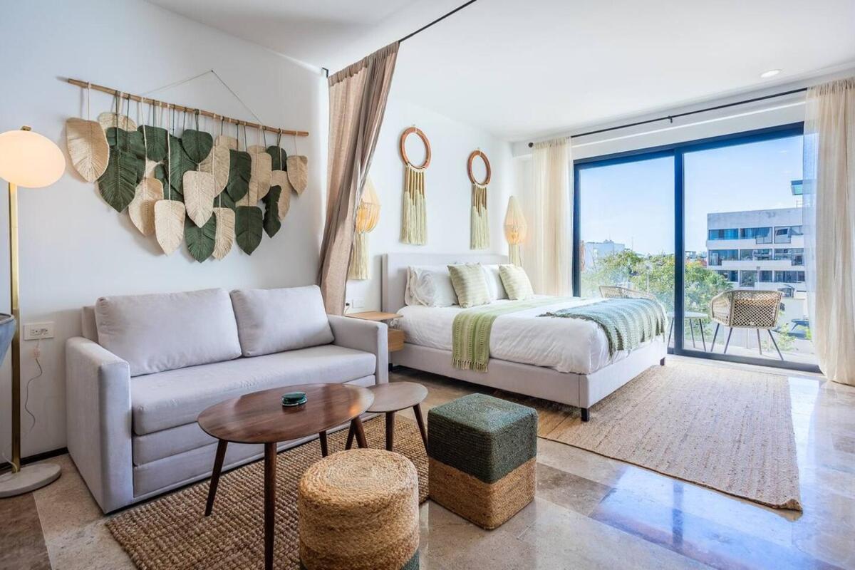 Stunning New With Rooftop Pool * Playa del Carmen
