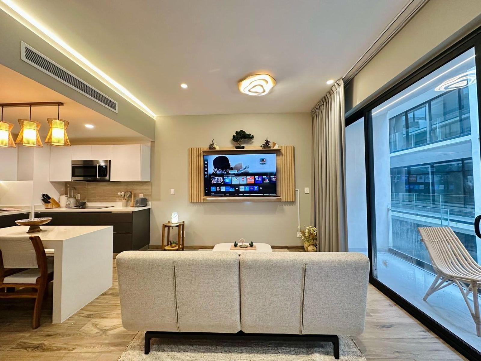 Elegant And Comfortable Space, Perfect For Resting *