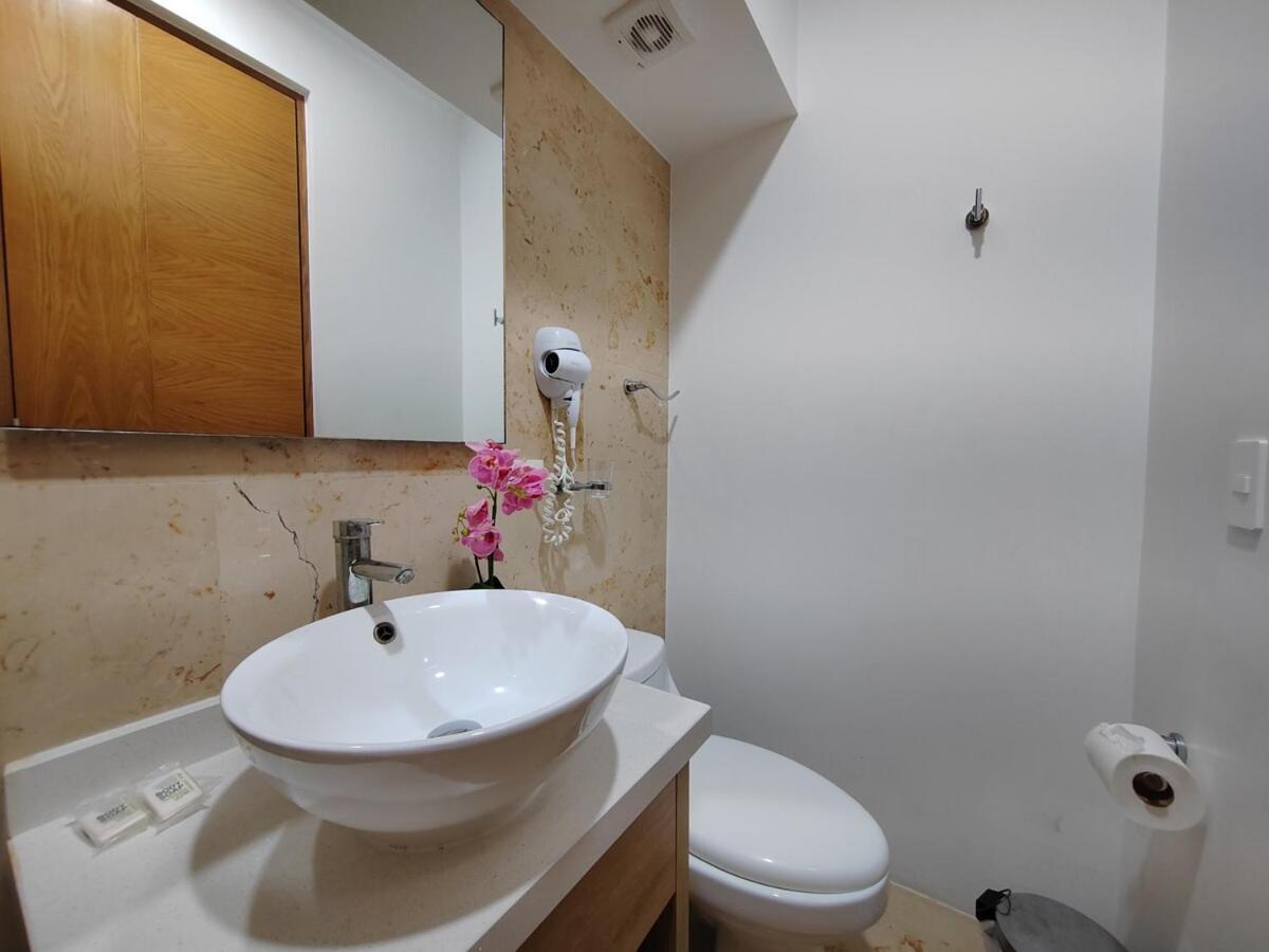 Playa Retreat With Pool, Near 5th Avenue &