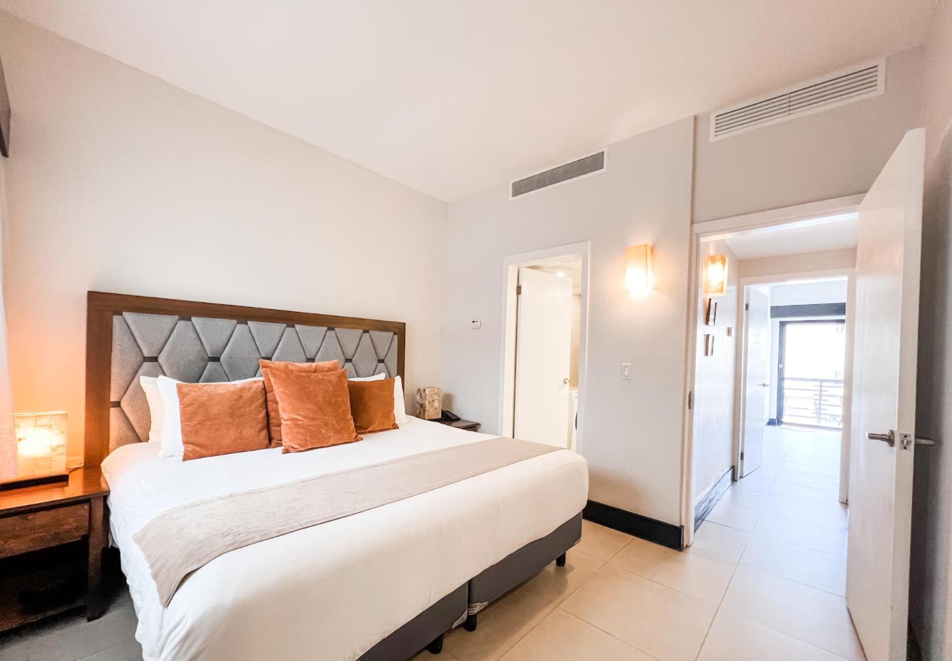 Aldea Thai Downtown Oceanview Residences *