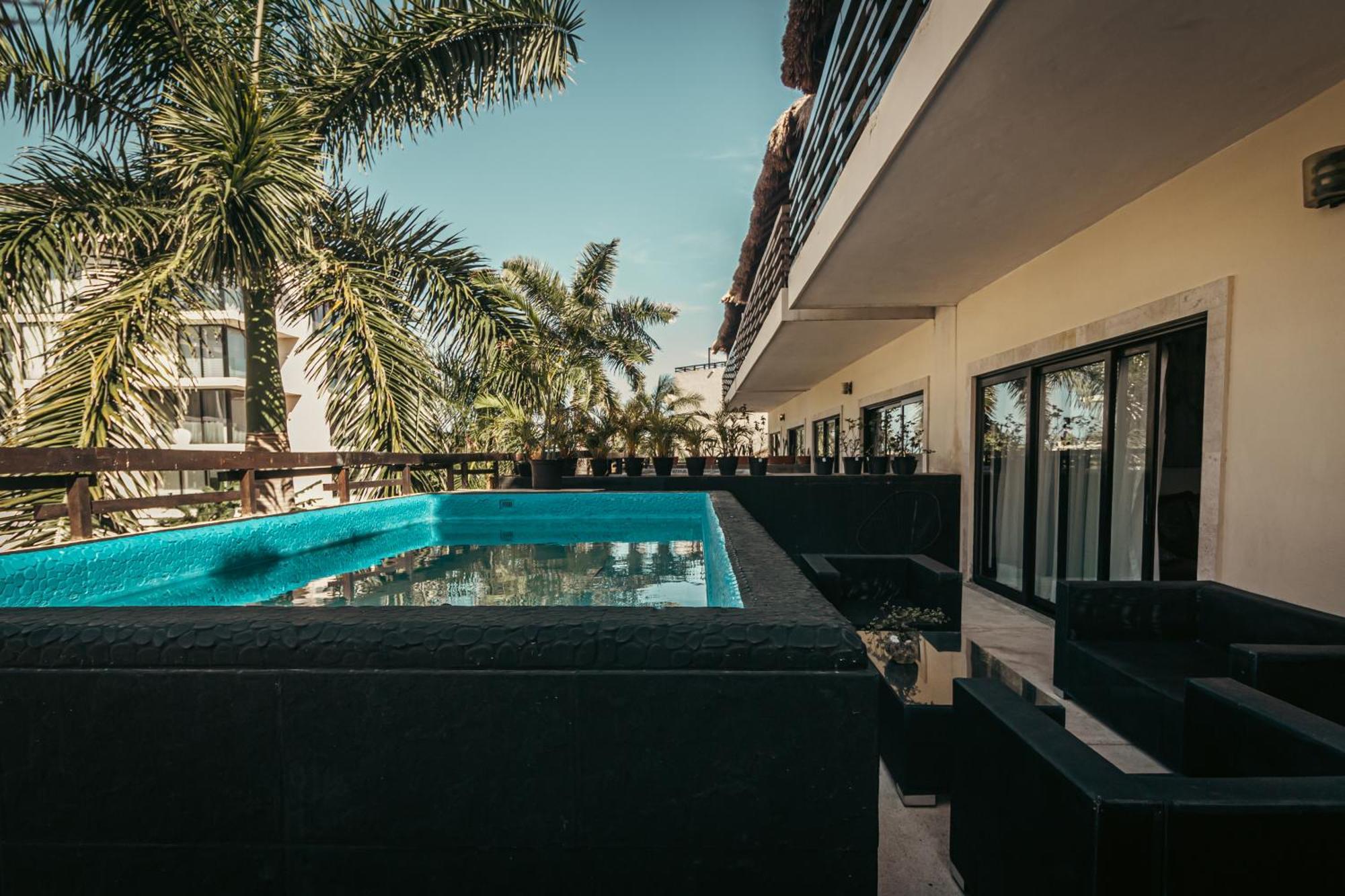 Aparthotel Aldea Thai Downtown Oceanview Residences *