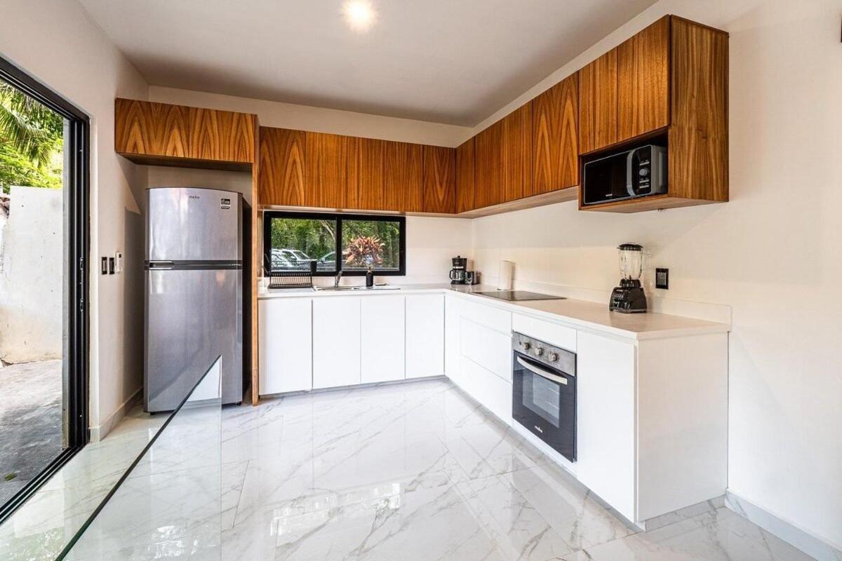 In Duplex One Block From Playacar Apartment *