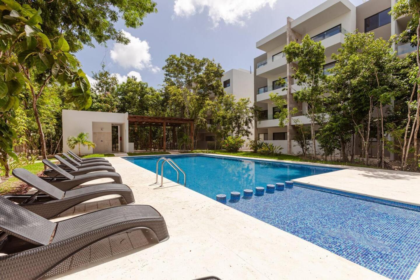 Coto8 10min To Beach, Gym, Pool,wifi 200mb