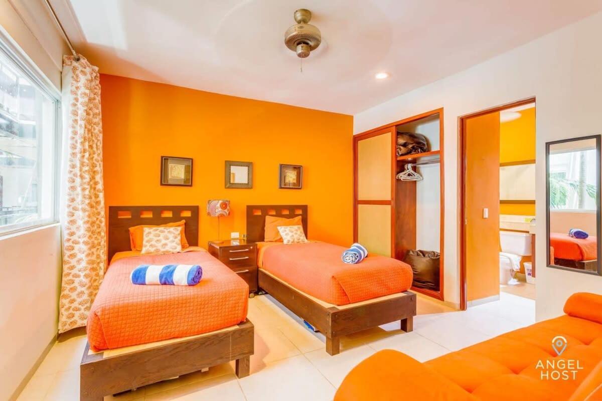 Holiday home New Tropical Vibe With Roof Pool 3 Blks