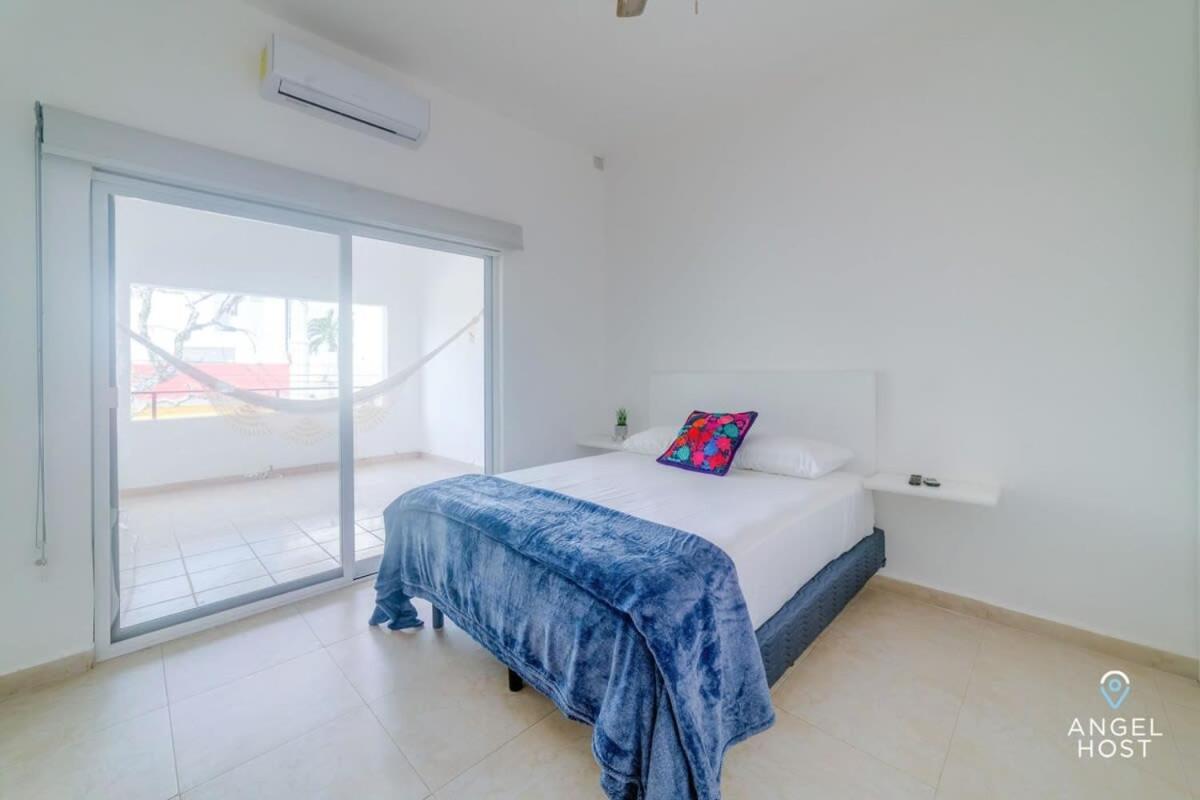 Ideal Group Getaway 4 Blocks To The & Pool Căn hộ *