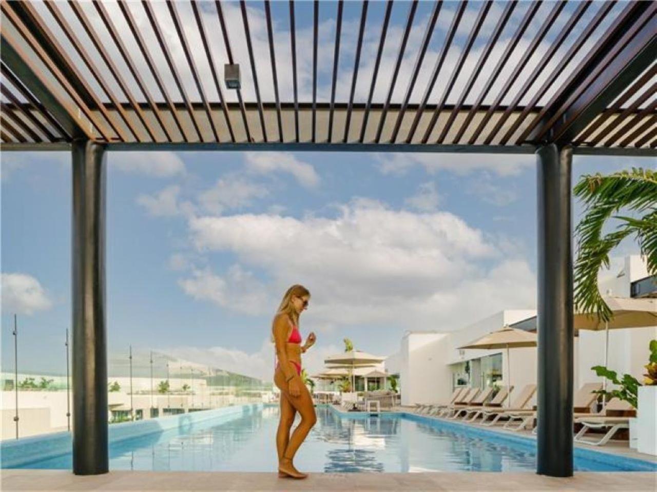 Serenada Apartahotel