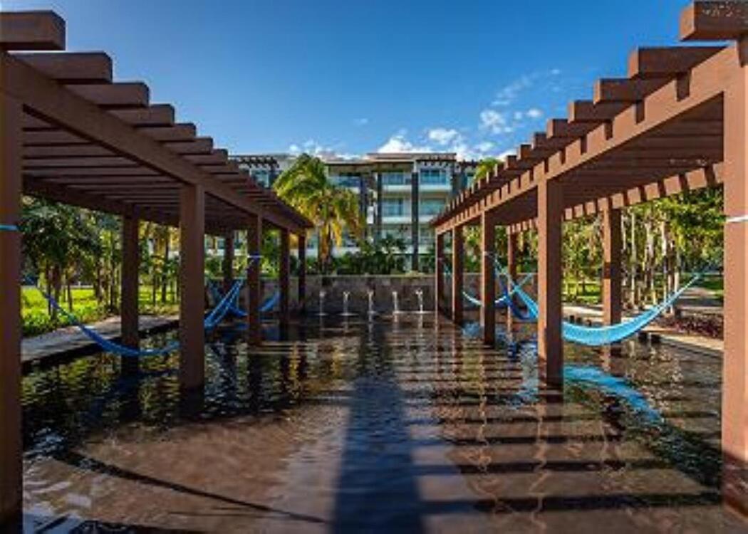 Apartment Front 2br 3bath Family Big Pool Jacuzzi Tenis Gym Playa del Carmen