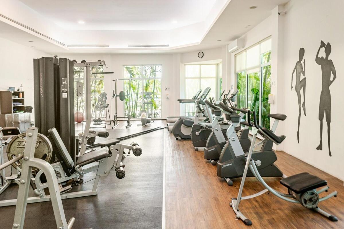 Front 2br 3bath Family Big Pool Jacuzzi Tenis Gym Apartment Playa del Carmen