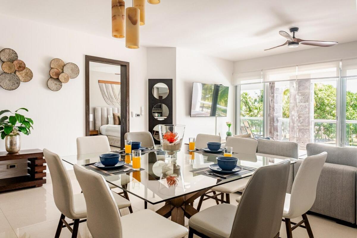 Front 2br 3bath Family Big Pool Jacuzzi Tenis Gym Playa del Carmen