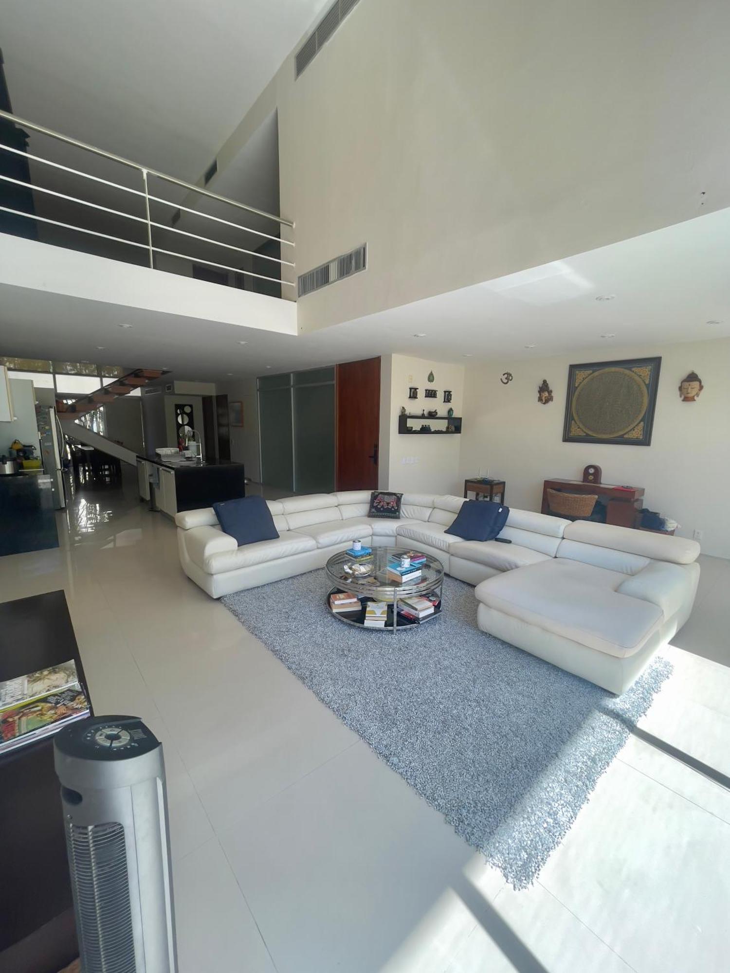 Spacious And Modern 3br, Pools, Gym And Private Parking Next To