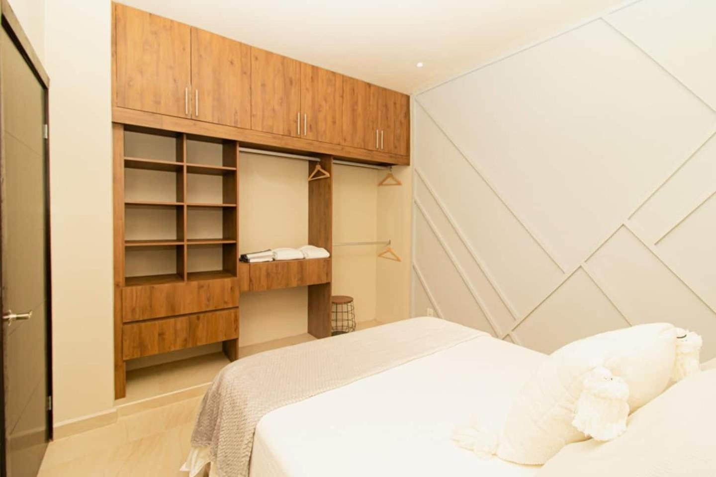 Nhà nghỉ Rayodesol Gated, 10min To Beach,gym,6pools