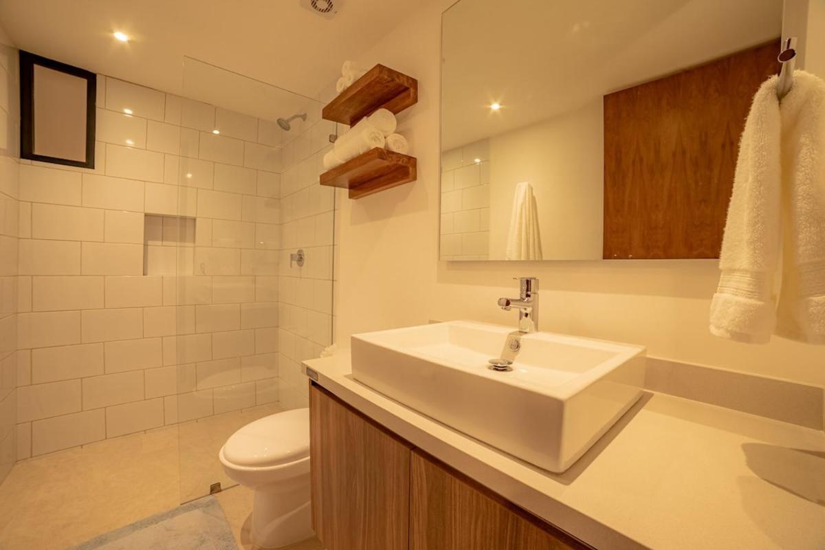 Incredible Design 3br Great Location