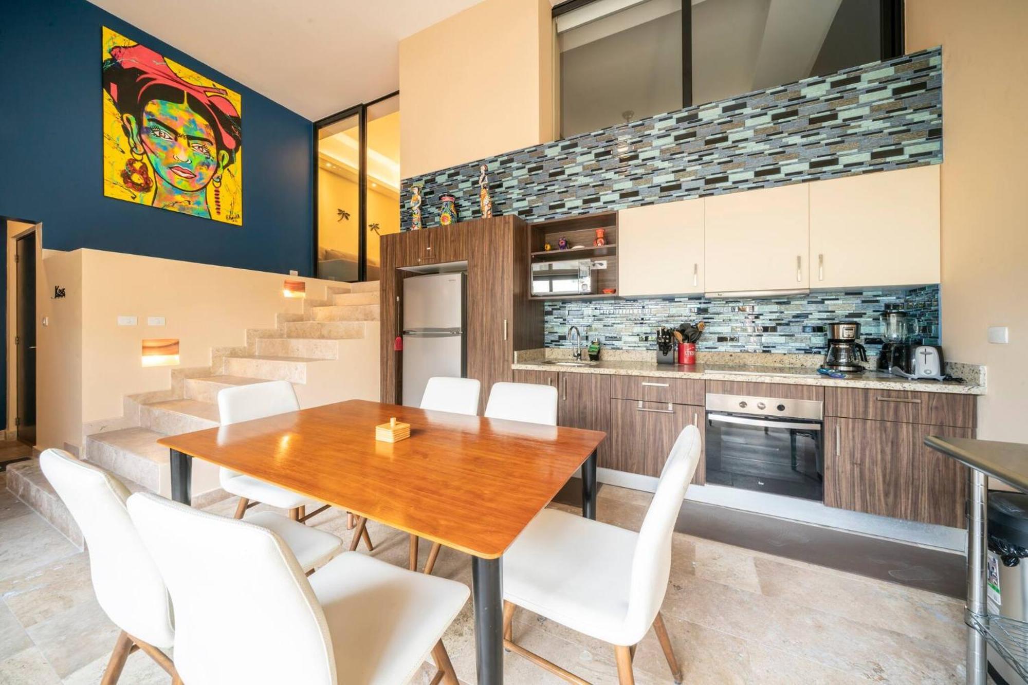 Veronica - Comfortable 2 Bedroom With Rooftop Gym And Pool Căn hộ *