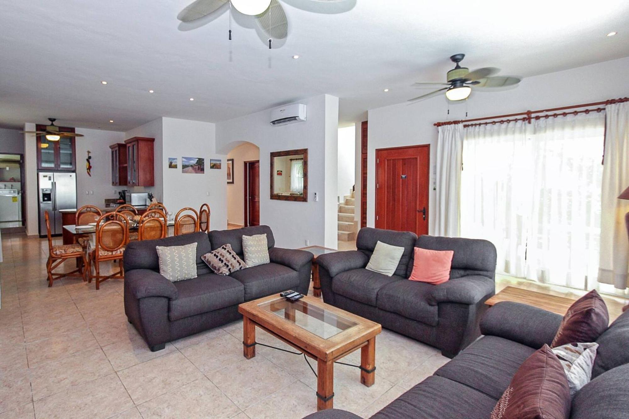 With 4 Bedrooms A Few Steps From The - Playacar - Vista Del Mar Villa *