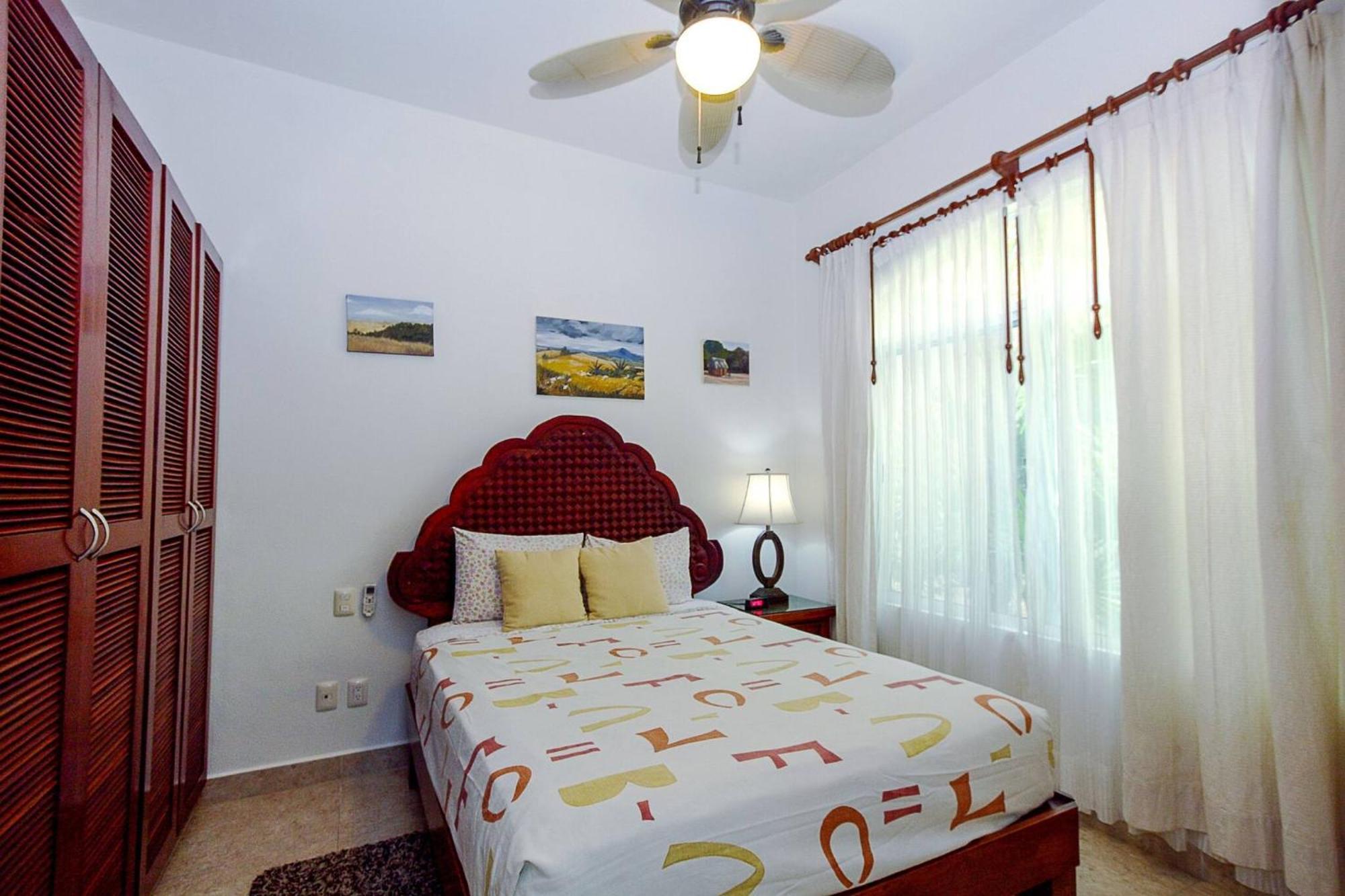 With 4 Bedrooms A Few Steps From The - Playacar - Vista Del Mar * Playa del Carmen