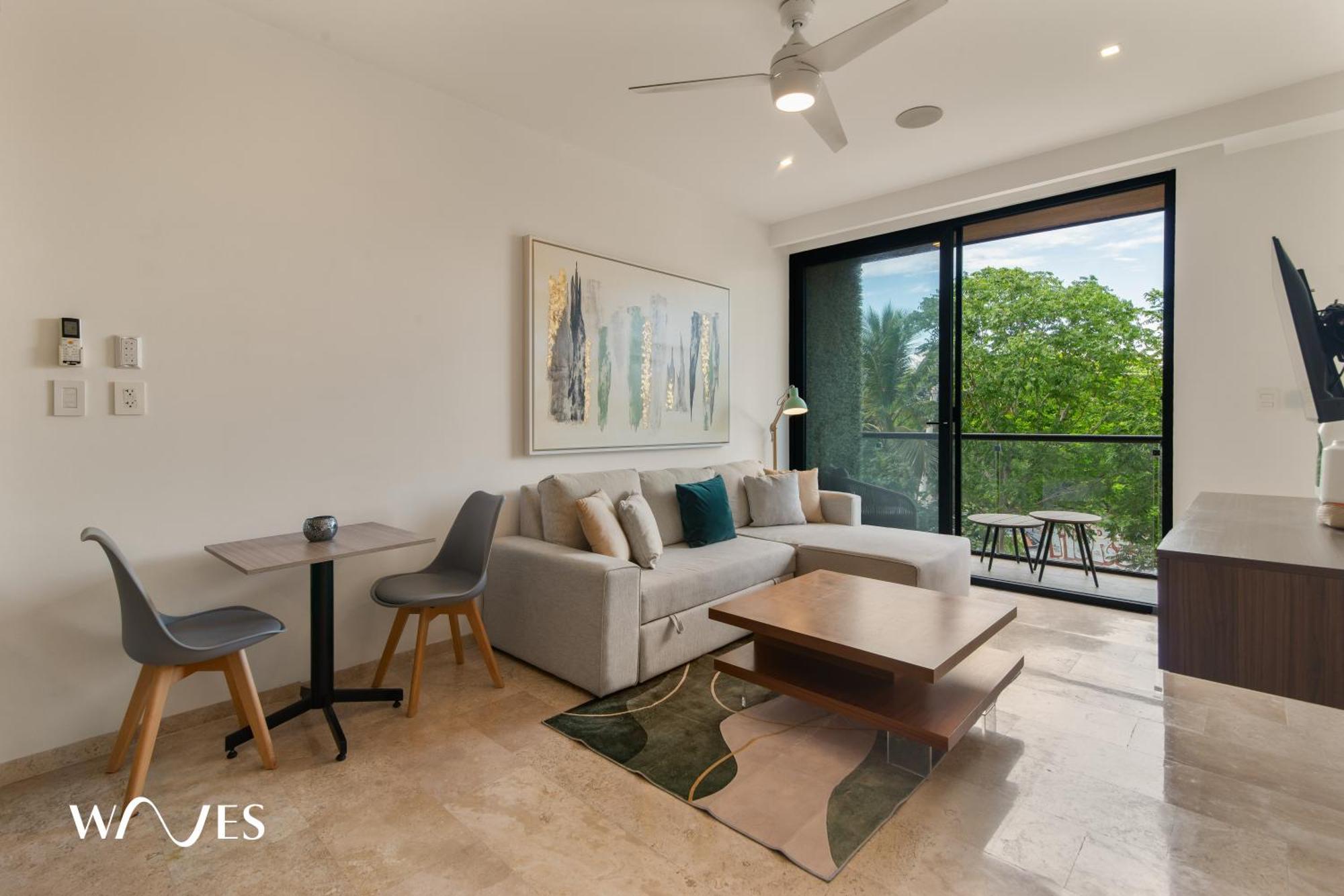 Luminous 1 Br. Steps Away From The Apartment *