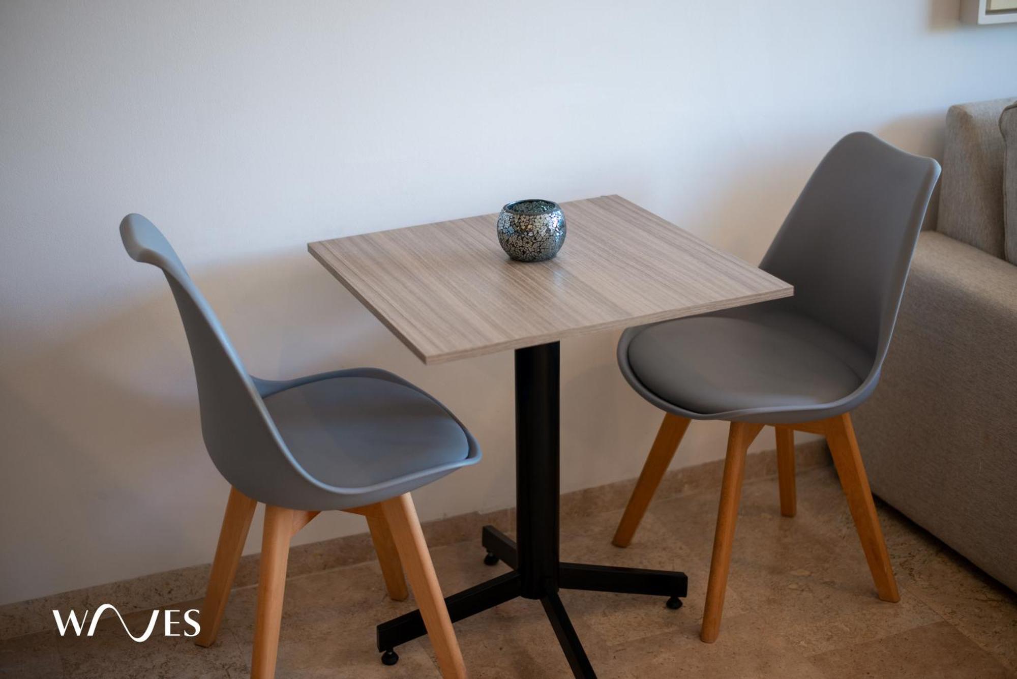 Apartment Luminous 1 Br. Steps Away From The *