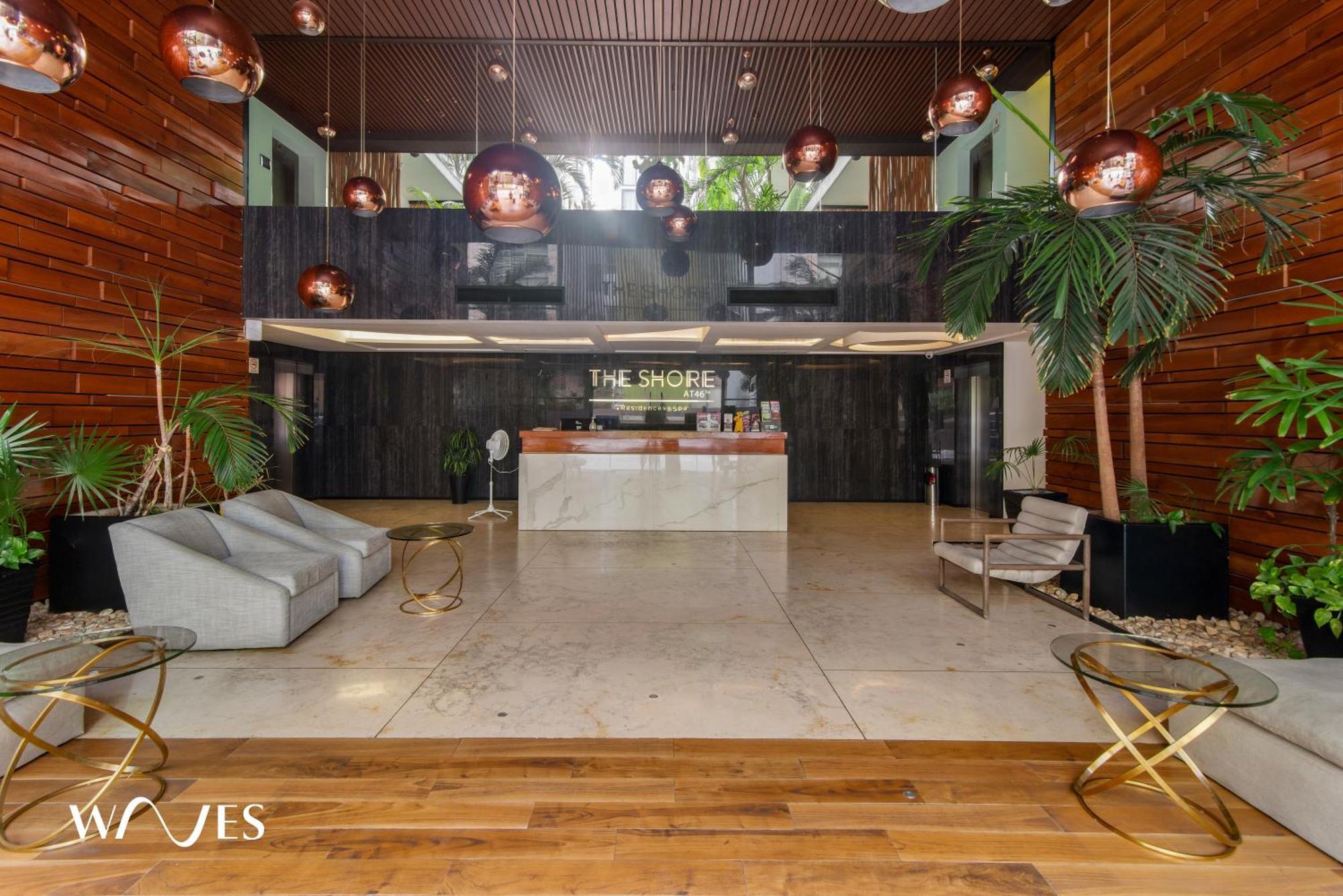 Luminous 1 Br. Steps Away From The Playa del Carmen