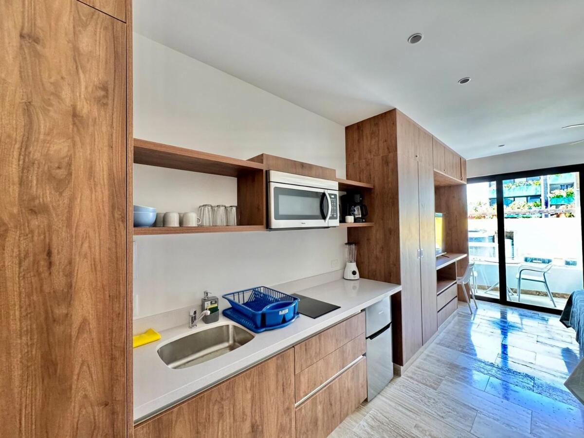 Căn hộ New Steps Away From 5th Avenue!