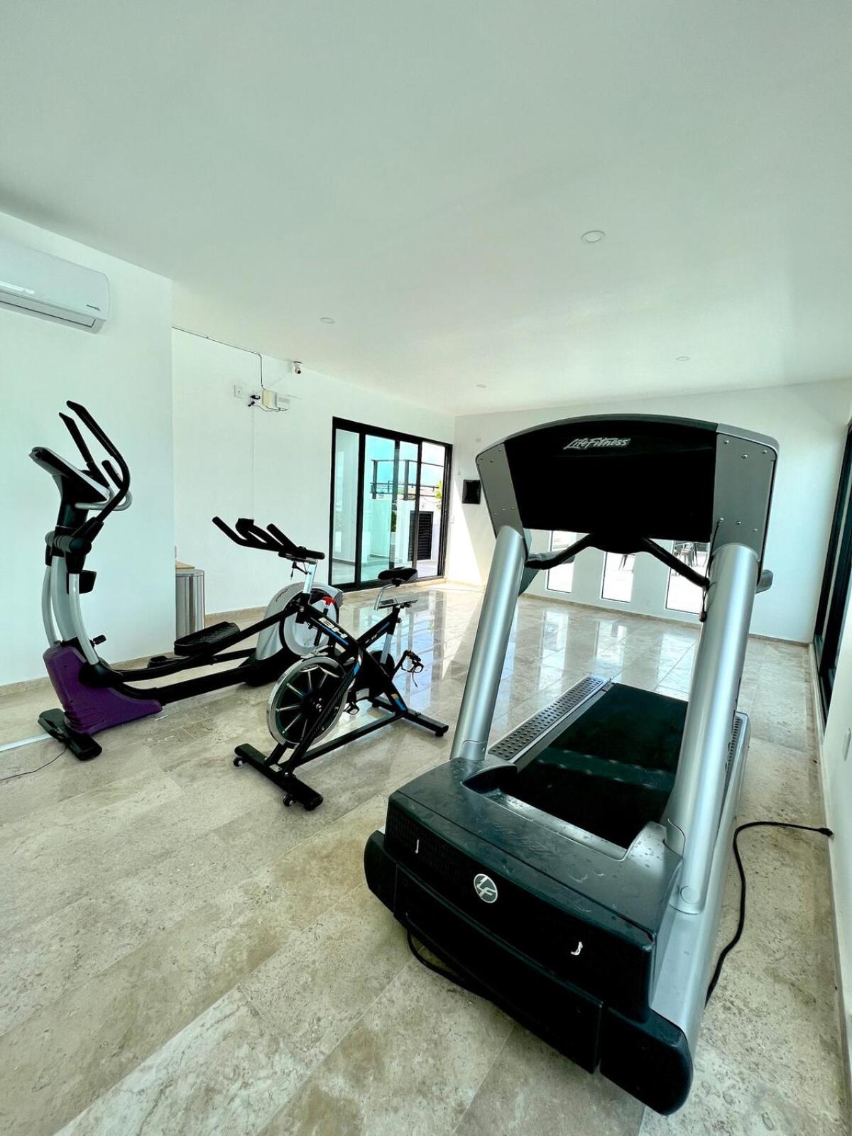 New One Block From 5th Ave * Playa del Carmen