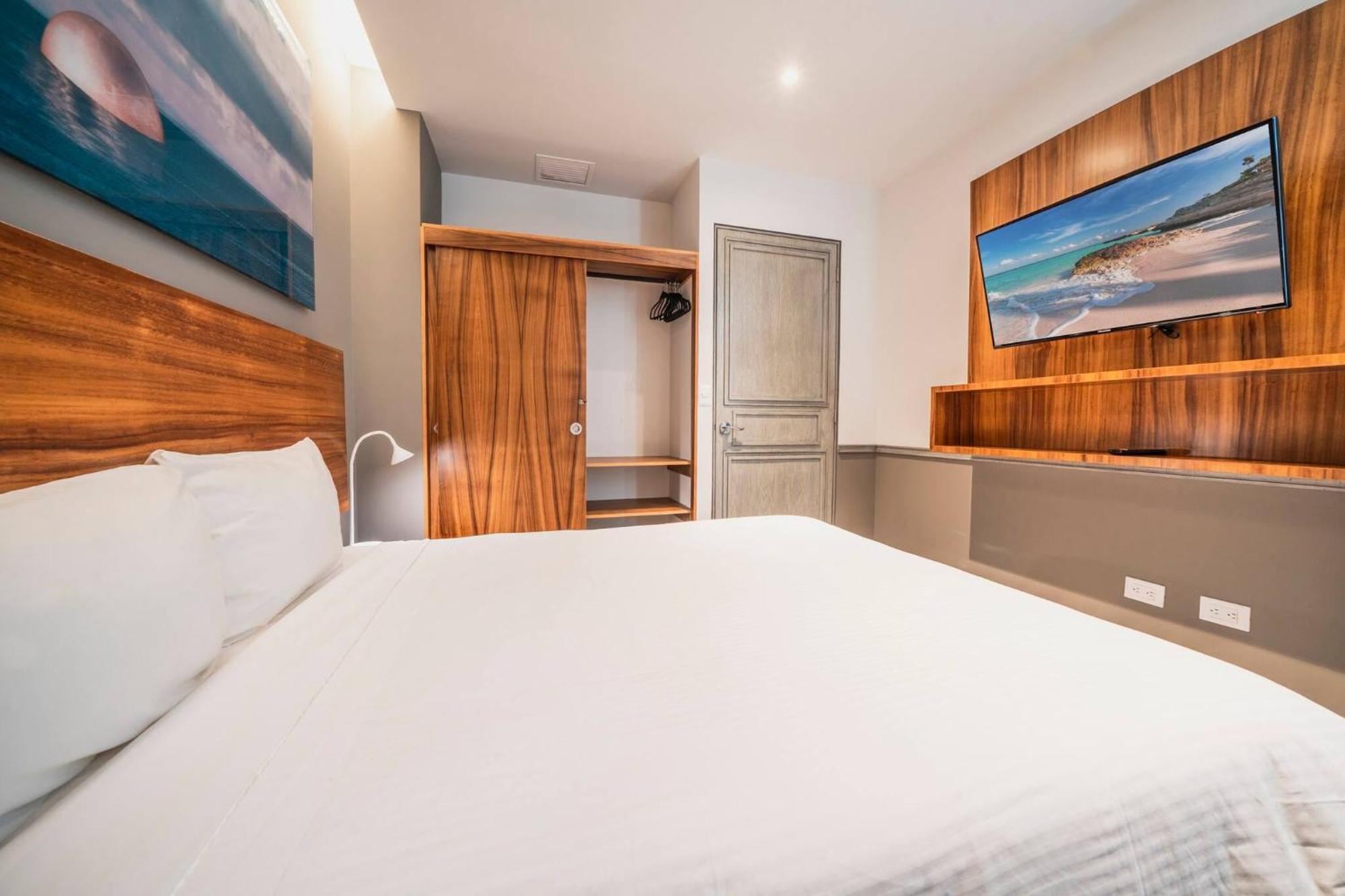 Luxury 2 Bedroom - Beautiful Ocean View At Singular Joy Residences, Jade Playa del Carmen