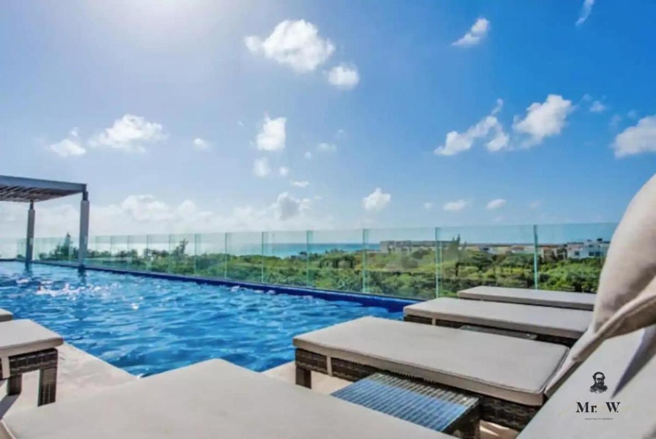 Apartment Oceanview Rooftop Pool Tub Steps To *
