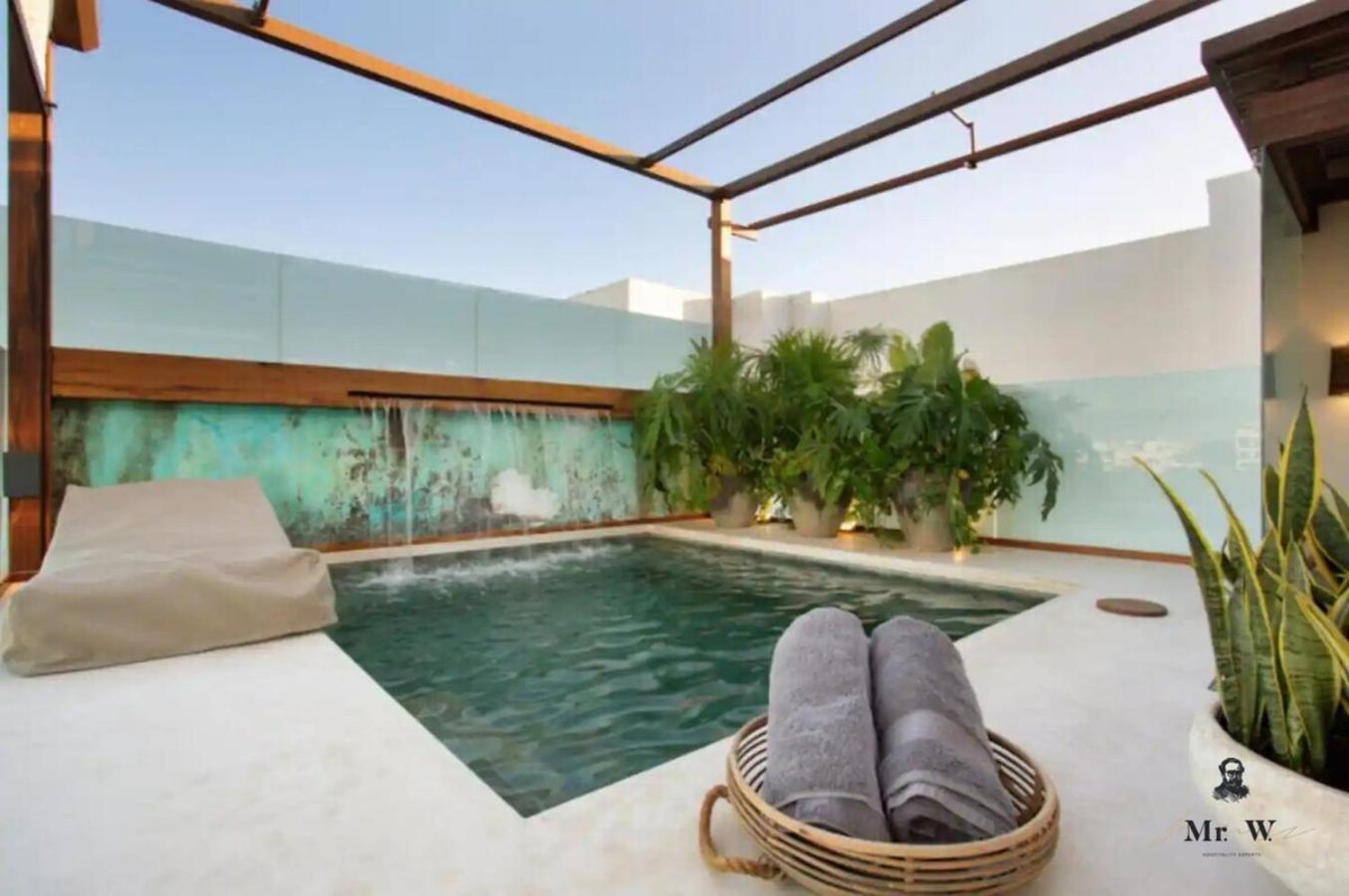 Oceanview Rooftop Pool Tub Steps To Apartment *