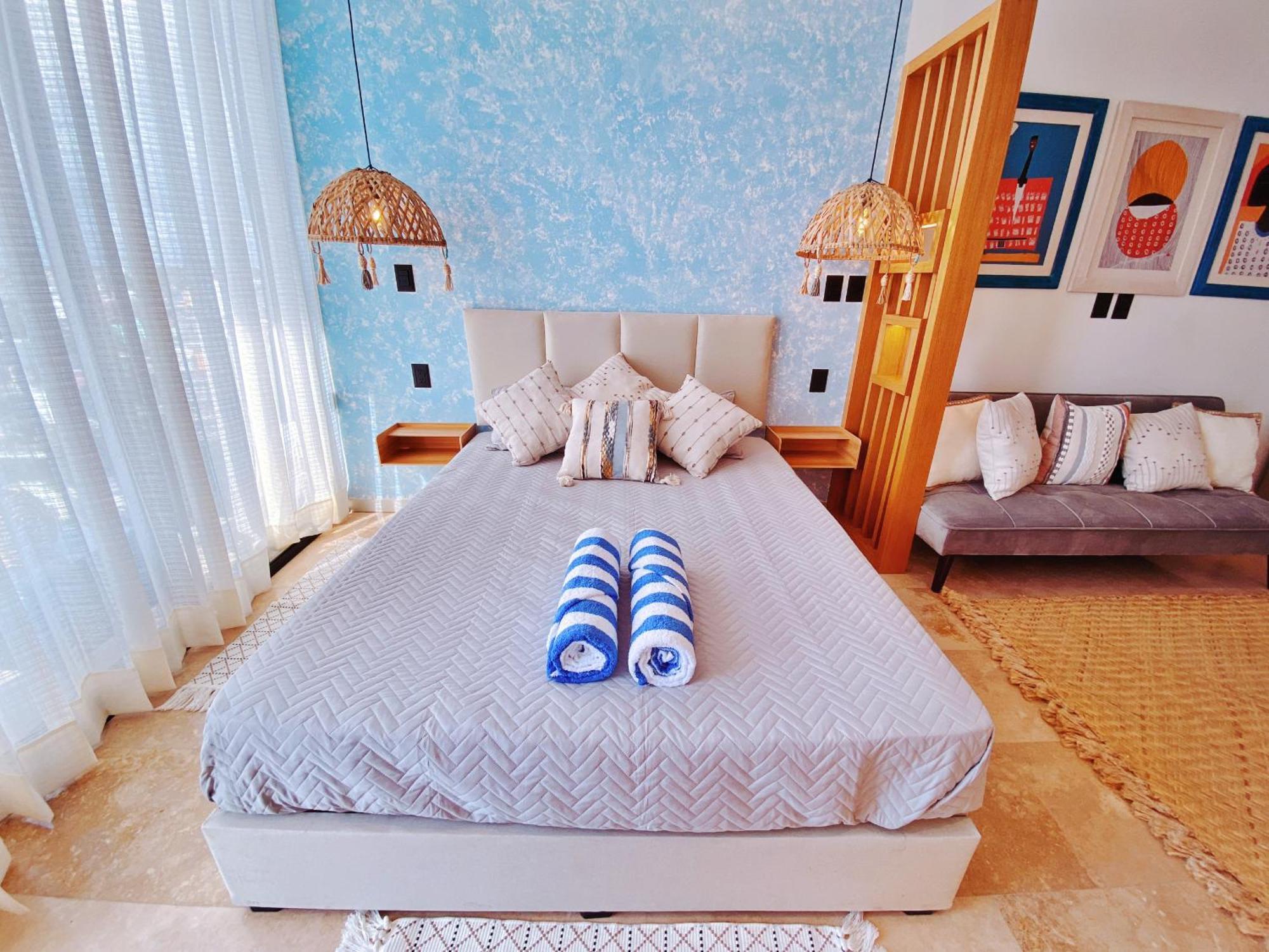 Brand New In 4th Floor With Balcony And Elevator Playa del Carmen