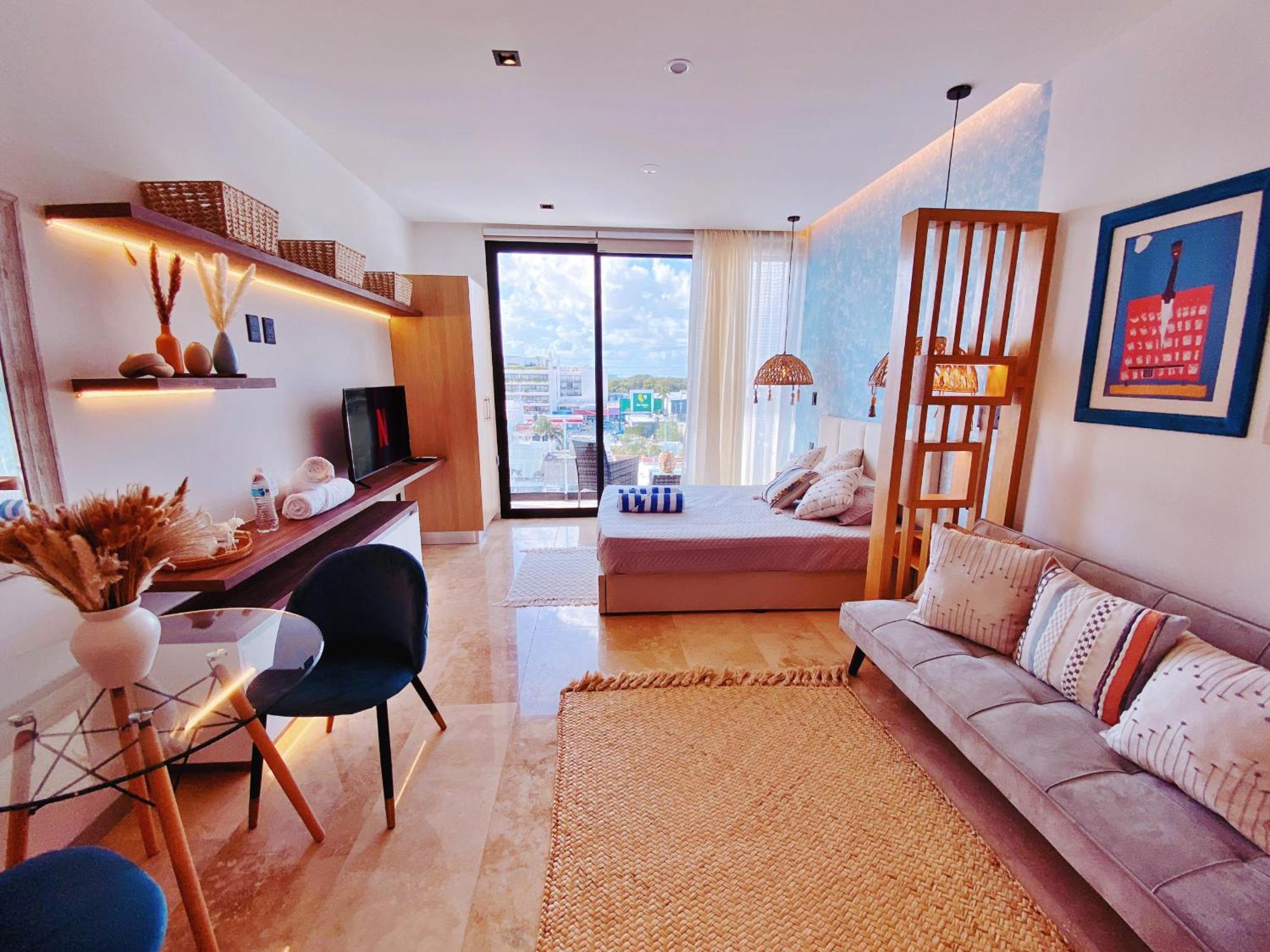 Brand New In 4th Floor With Balcony And Elevator