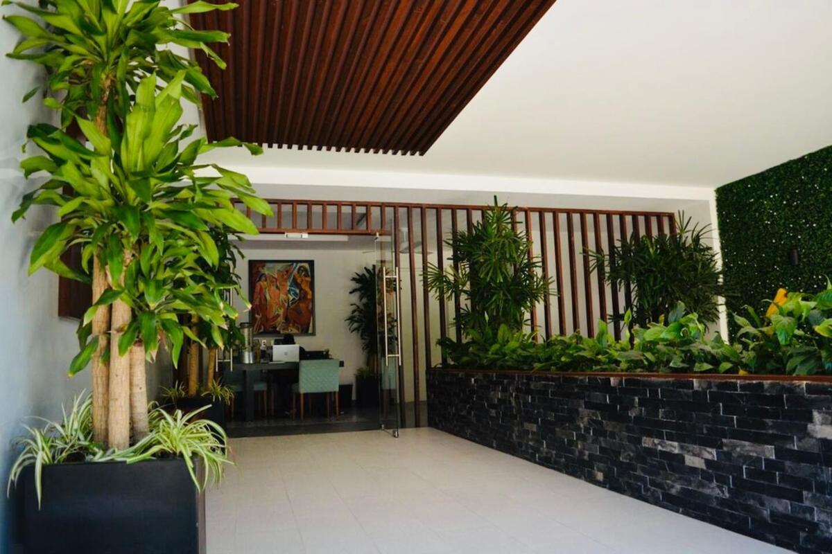 Elegance On Fifth Avenue * Playa del Carmen