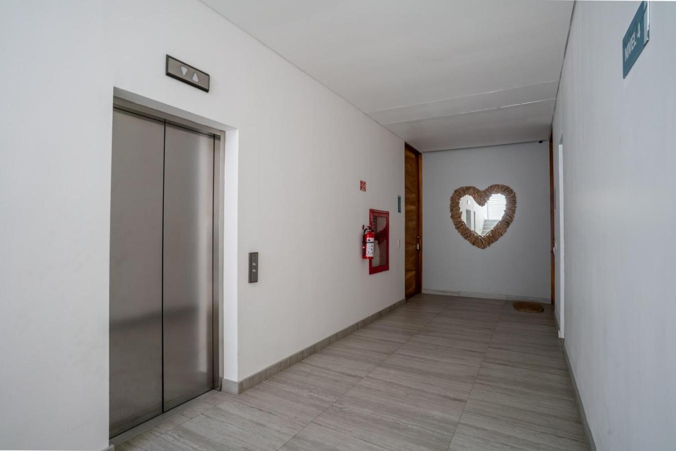 3br Luxury W/ Private Rooftop Pool & Gym Apartamento Playa del Carmen