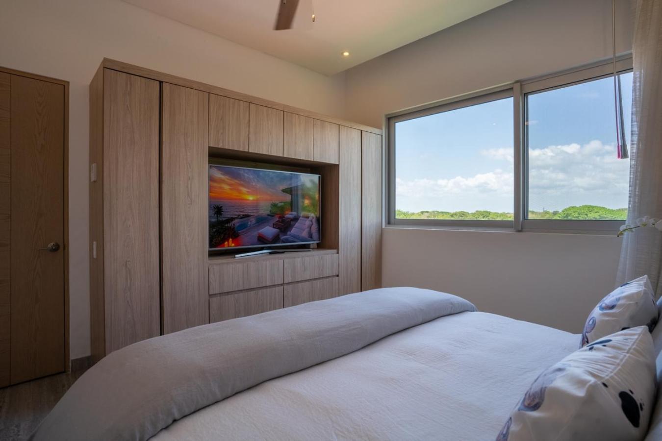 Apartamento 3br Luxury W/ Private Rooftop Pool & Gym