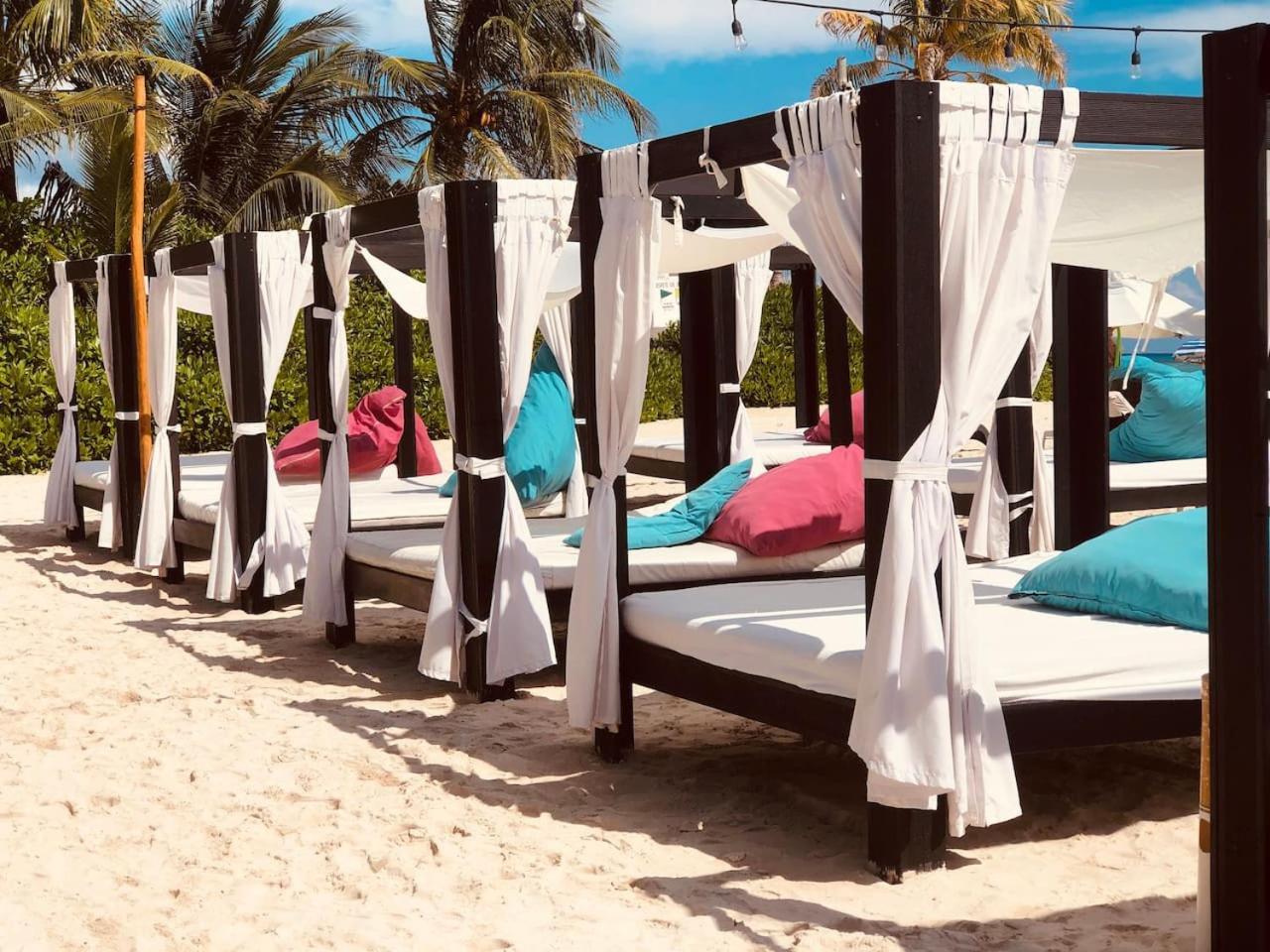 Stylish Steps From 5th Ave And Playa del Carmen