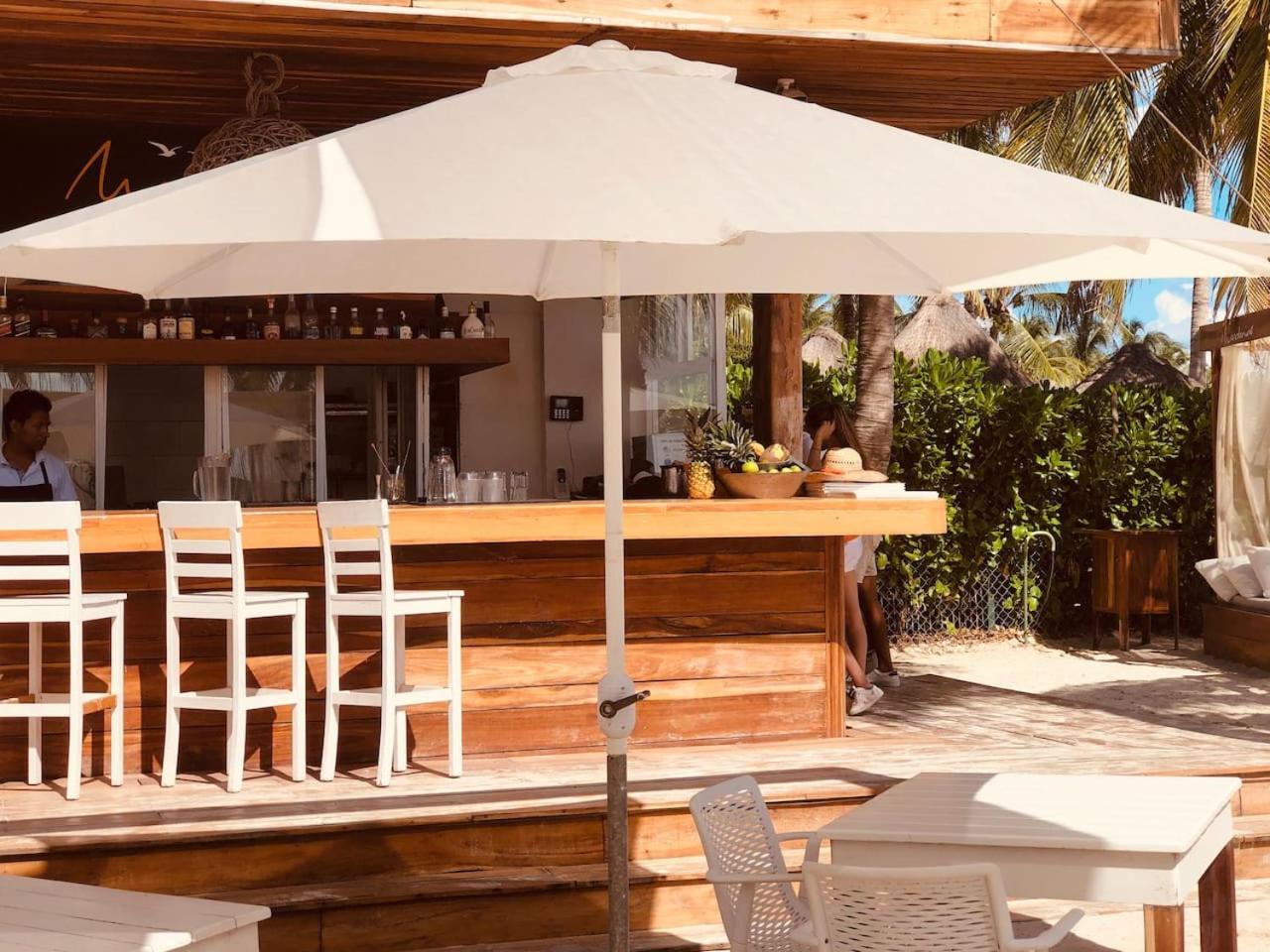 Stylish Steps From 5th Ave And * Playa del Carmen
