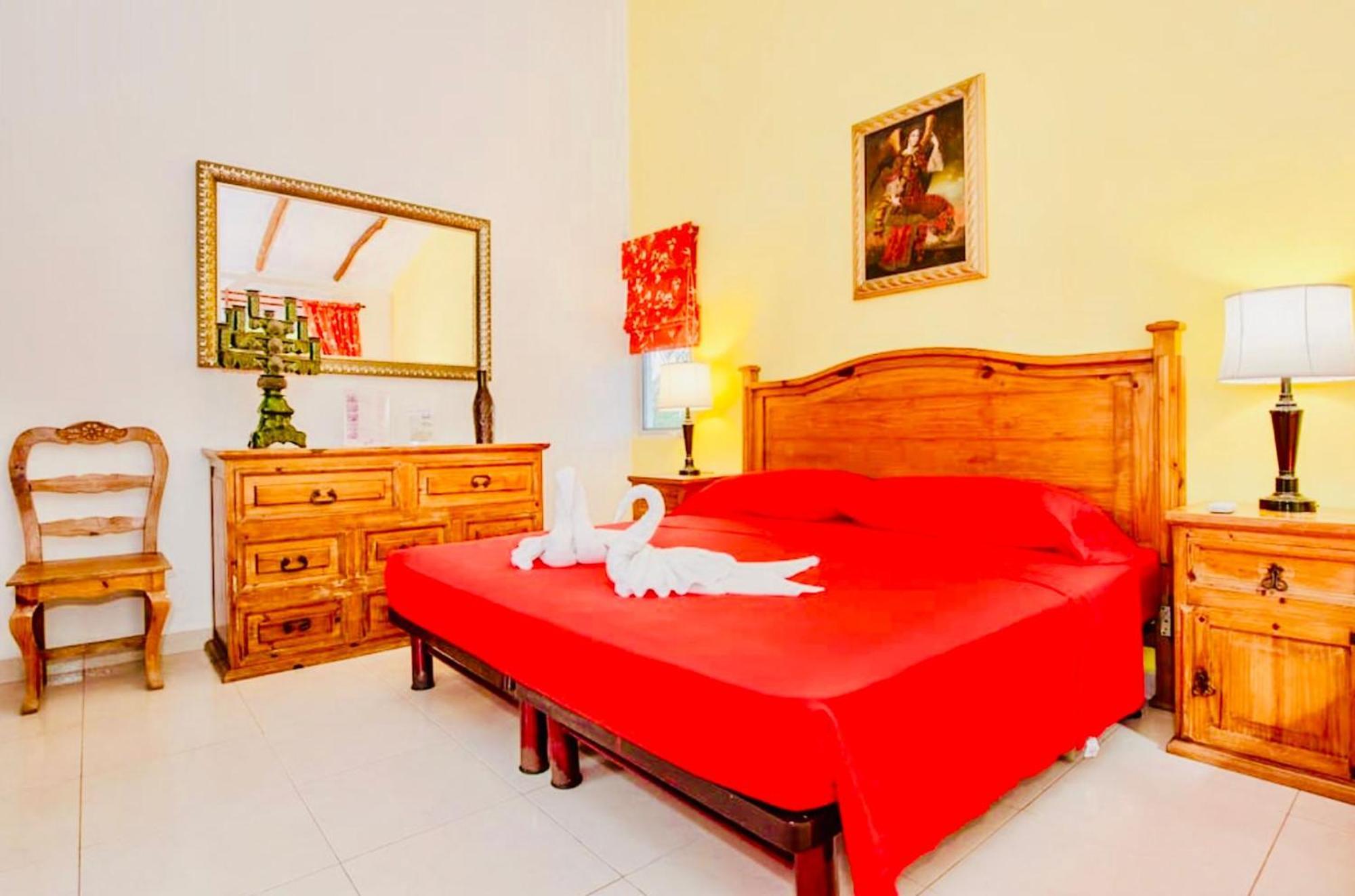 Guest house Executive Budget With Swimming Pool Air Conditioning And Parking Playa del Carmen