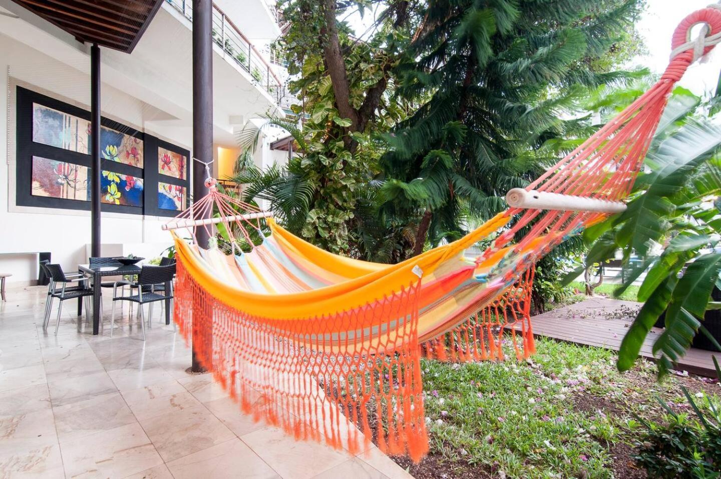 Exclusive Via Steps From 5th Avenue & Beaches *