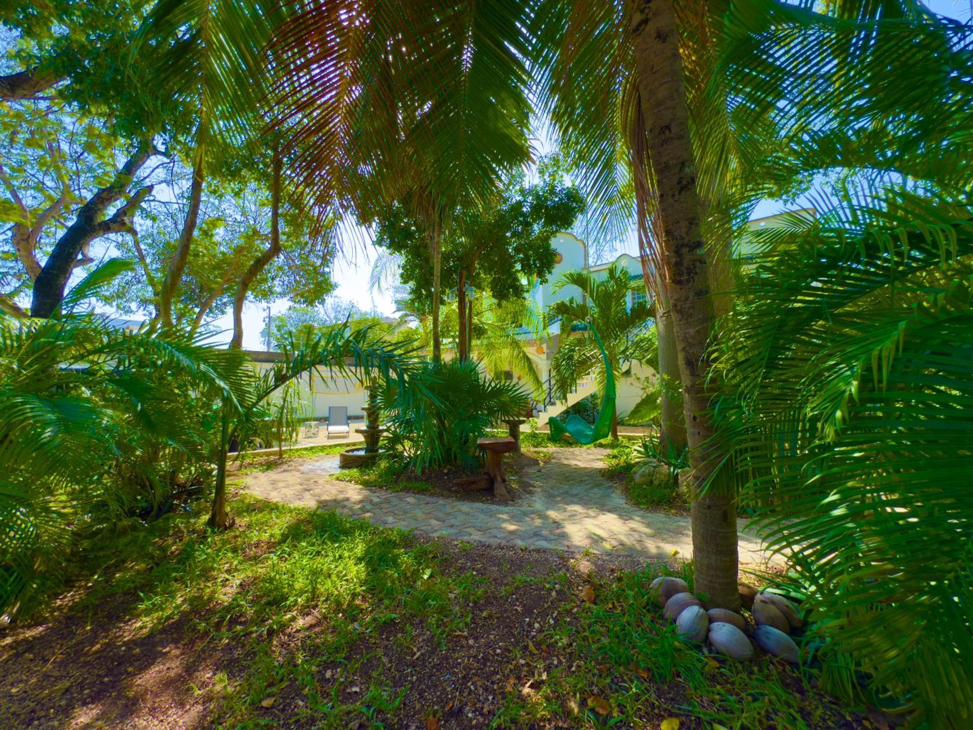 Villa Urbaneden 'another Day In Paradise' *