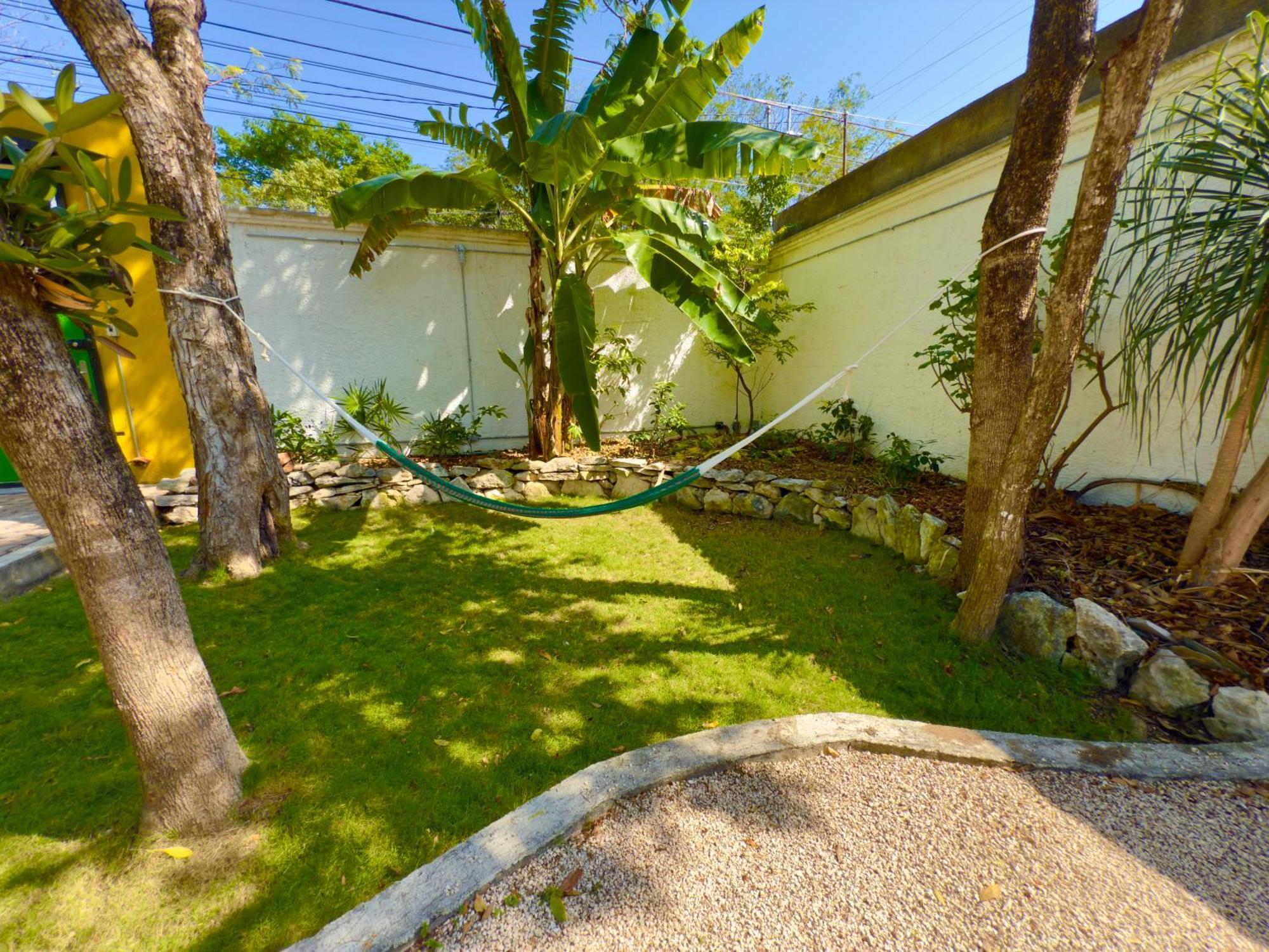 Villa Urbaneden 'another Day In Paradise' *