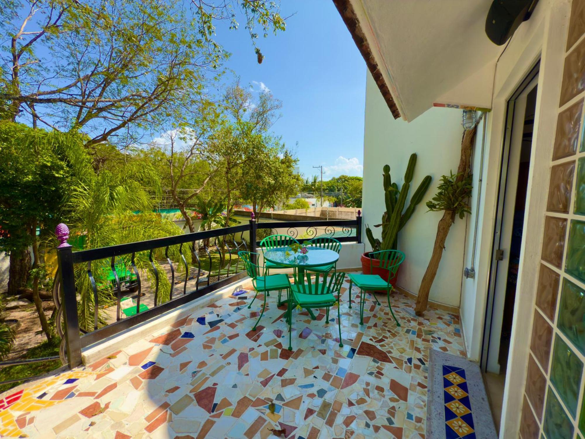Urbaneden 'another Day In Paradise' Playa del Carmen