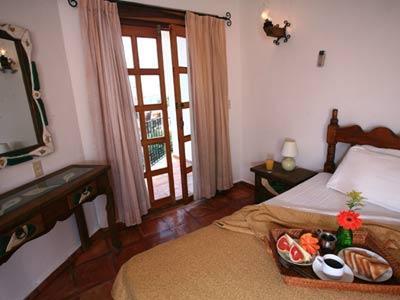 Khách sạn El Patio Playa del Carmen