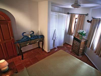Khách sạn El Patio