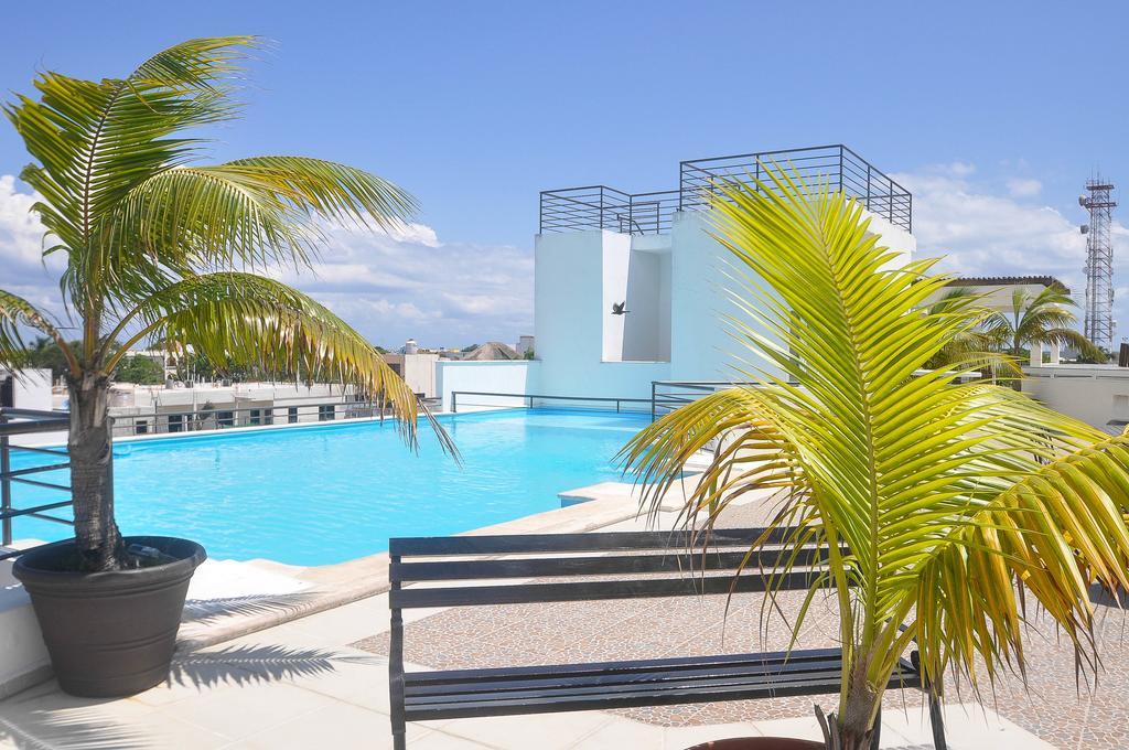 Apartment Phenomenal Location Near Beach & 5Th With Stunning Roof Pool