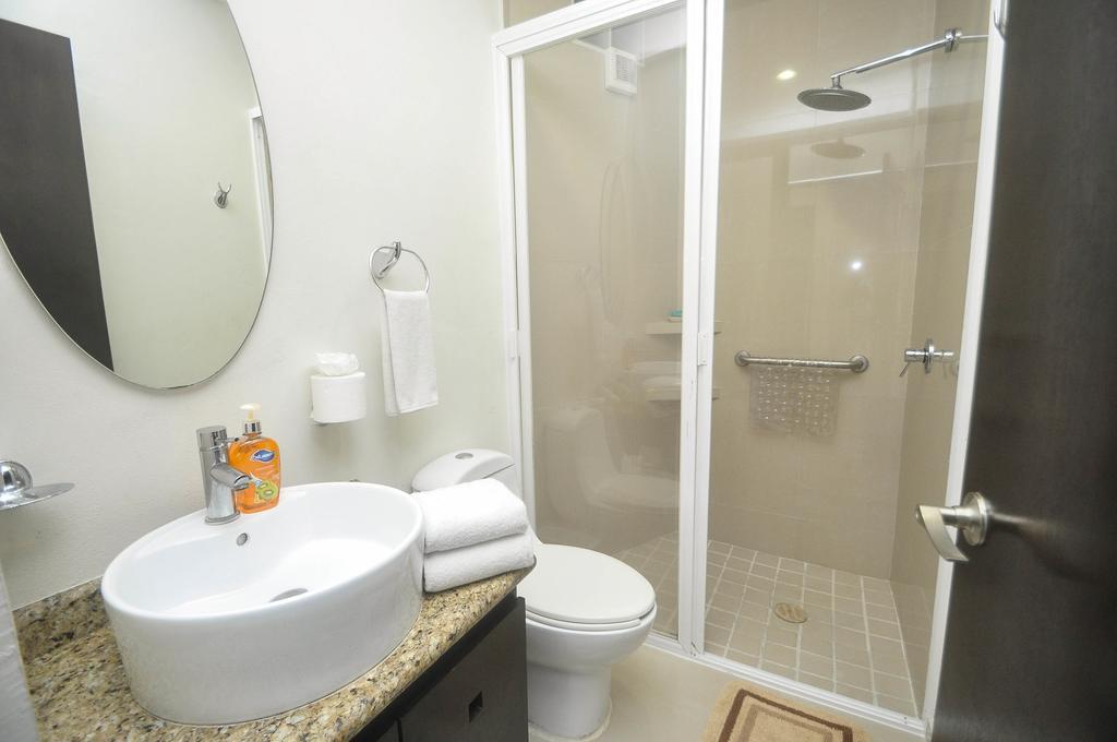 Apartment Phenomenal Location Near Beach & 5Th With Stunning Roof Pool Playa del Carmen