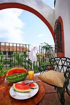 Khách sạn El Patio Playa del Carmen