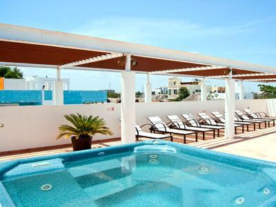 Bambu Apartahotel