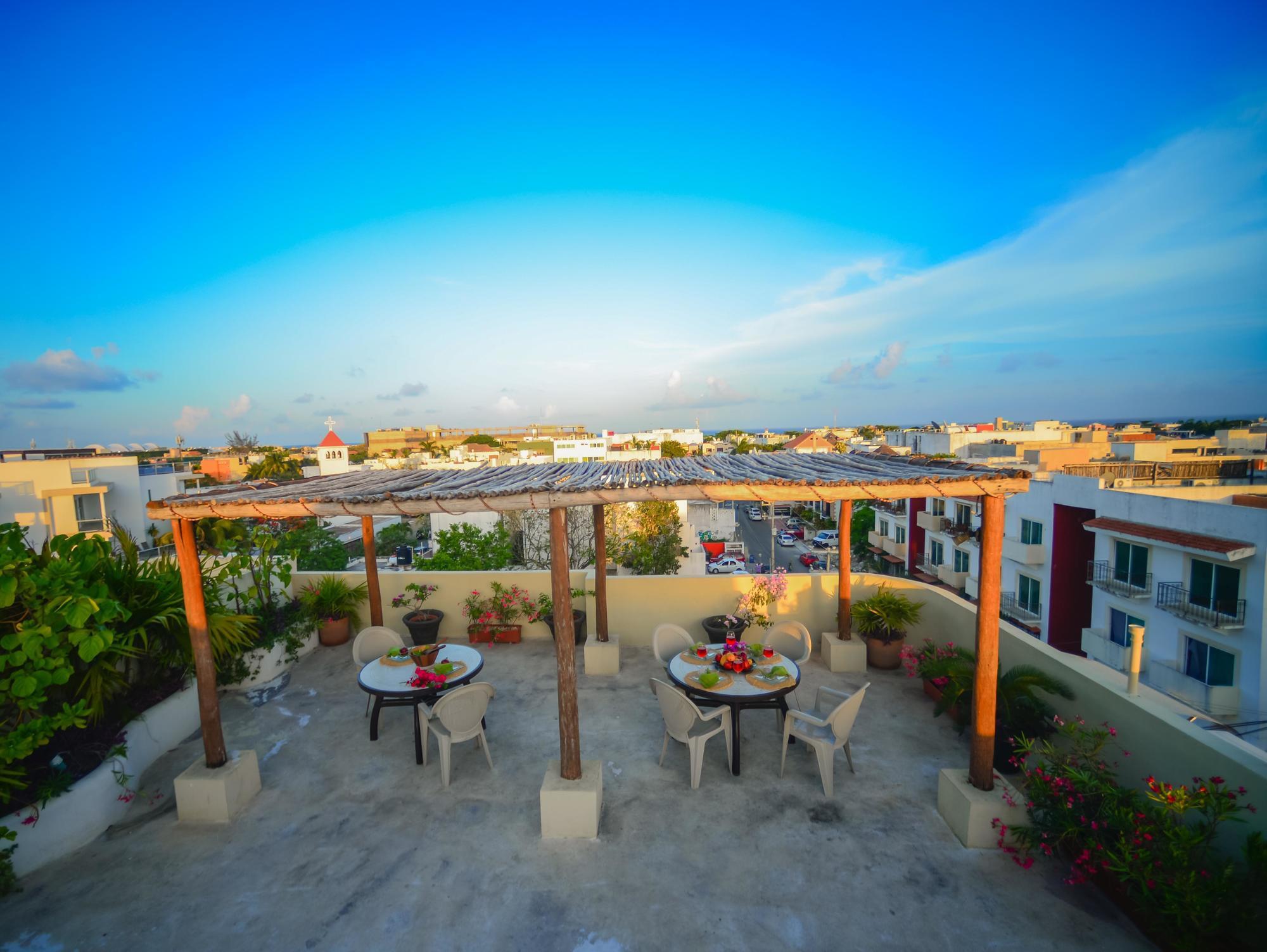 Encanto Riviera Apartahotel Playa del Carmen