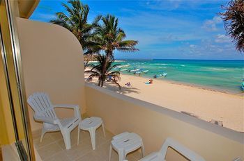 Ocean Plaza Condos 3*