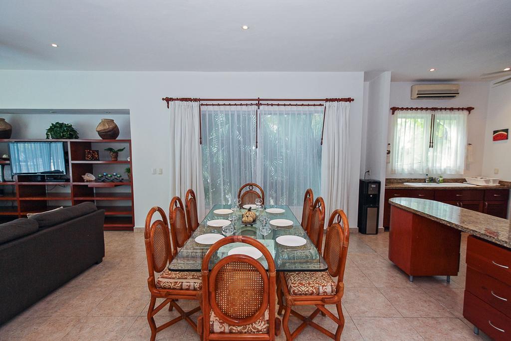 Biệt thự Vista Del Mar - Beachside Vacation - At Playacar Phase I