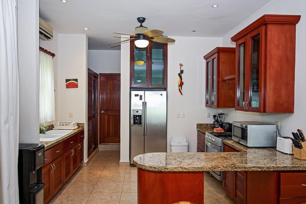 Biệt thự Vista Del Mar - Beachside Vacation - At Playacar Phase I *